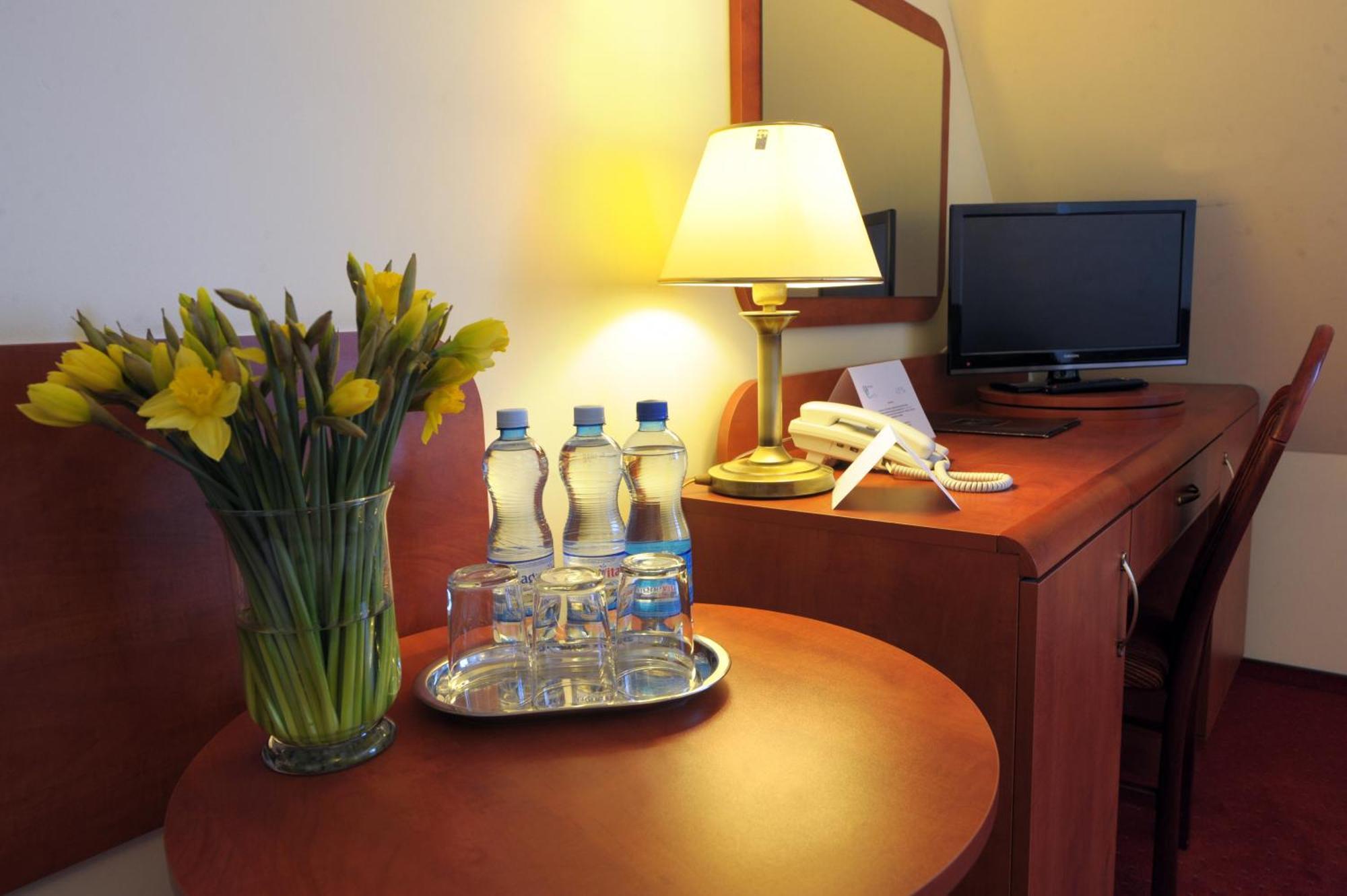 Hotel Czardasz Spa & Wellness Płock Habitación foto